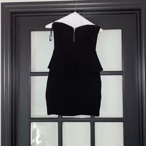 2b Bebe Black strapless Dress